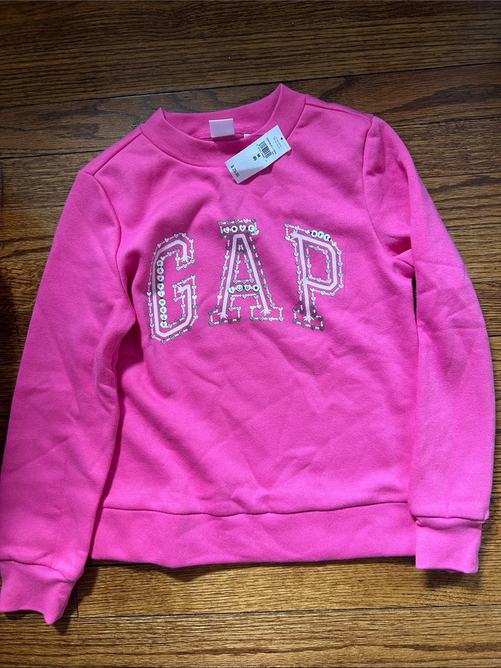 GAP Girls Bright Pink Heart-Trim Logo Sweatshirt Taylor Swift Bracelets